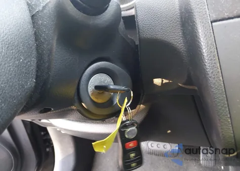 2010 Nissan Versa 1.8S из США, поврежденный, VIN 3N1BC1CPXAL464015